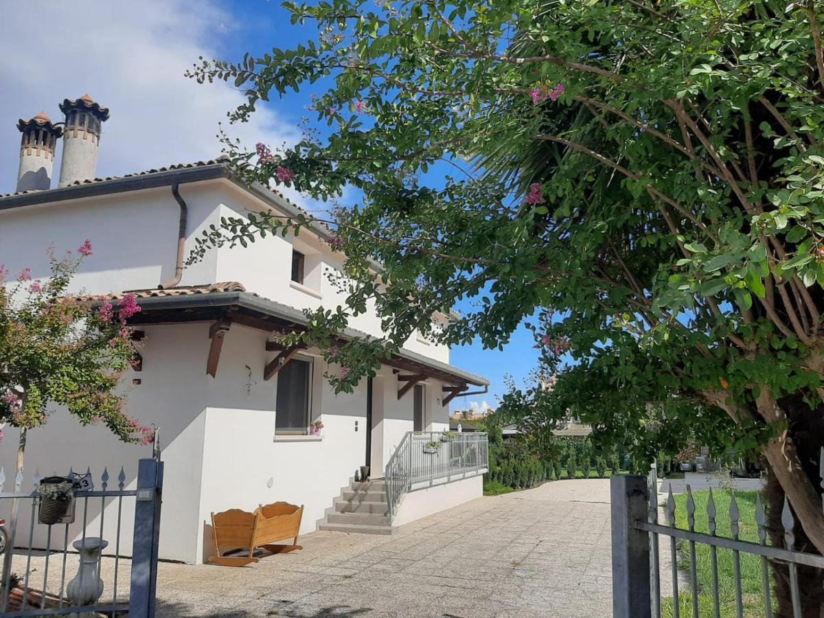 Locazione Turistica El Sghirlo Hotell Vidor Exteriör bild